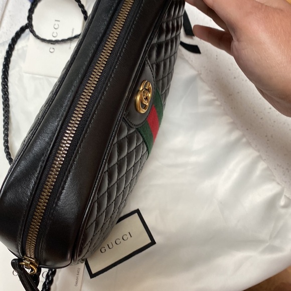 Gucci Trapuntata Quilted
Leather Camera Cross Body
| Size: 10"L × 2.5"W × 6.5"H - Picture 5 of 11